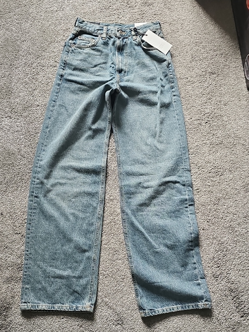 Zara Light Wash Relaxed Leg Baggy Jeans